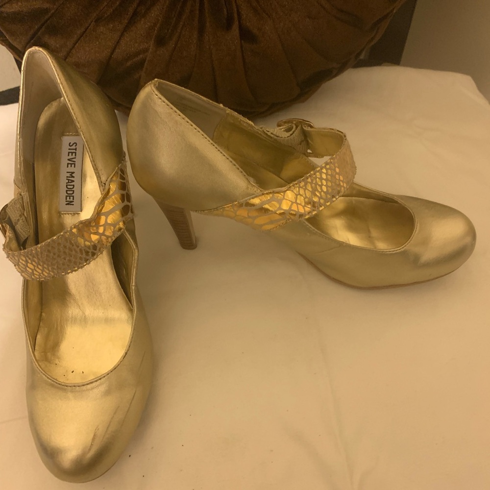 Steve Madden Gold Heels with Snakeskin Strap